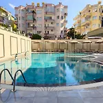 Qoople Elite 4 Elize Premium Location Near Kleopatra Apartamento